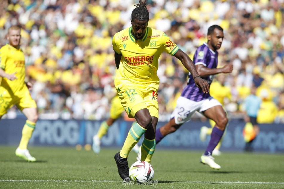 塞尔维亚与 塞尔维亚与