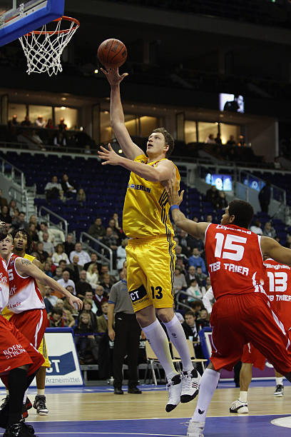 回合拉锯战 回合拉锯战